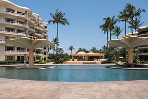 Ocean Front Penthouse Pool Sleeps 8 People