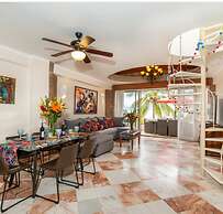 Ocean Front Penthouse Pool Sleeps 8 People