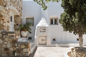 Kallos Villas & Suites