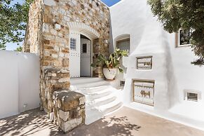 Kallos Villas & Suites