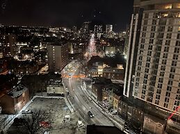Waterfront Yonge Apartments