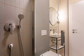 Tkalčićeva 82/1