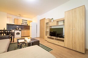 Modern and Bright Apartments Near Center