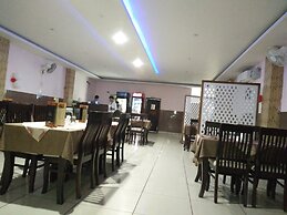 Hotel Paras Una