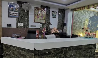 Hotel Paras Una