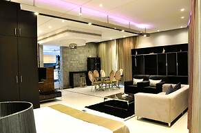 Sway Suites