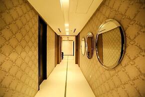 Sway Suites