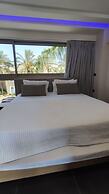 Summertime Signature Suites