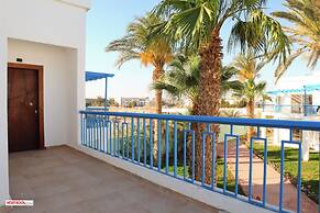 Hostgool Beach Chalets Mirage Bay Resort & aqua park