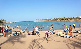 Hostgool Beach Chalets Mirage Bay Resort & aqua park