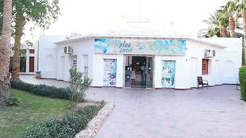 Hostgool Beach Chalets Mirage Bay Resort & aqua park