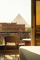 Jimmy Pyramids Hotel