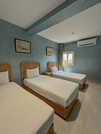 Jimmy Pyramids Hotel