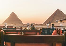 Jimmy Pyramids Hotel