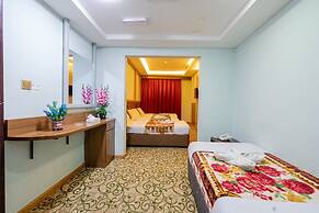 Tanha Hotel