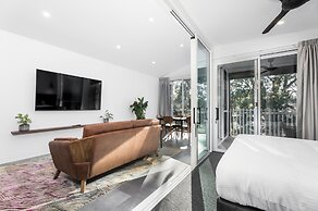 Clare Hillside Apartments