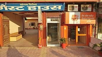 Goroomgo Sangam Palace Guest House Mathura