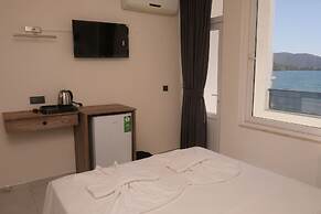 Sea Door Hotel