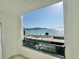 Sea Door Hotel