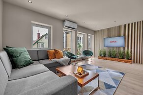 Arctic Homes - Premium Plaza