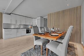 Arctic Homes - Premium Plaza