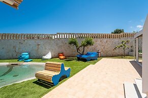 DON LEONARDO PRIVATE POOL VILLAS