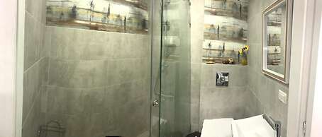 1 Bed Chalet - Sleeps 2 - Pets - Pool - Smoking