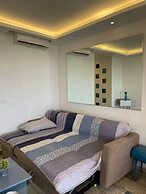 1 Bed Chalet - Sleeps 2 - Pets - Pool - Smoking