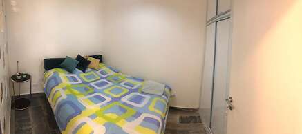 1 Bed Chalet - Sleeps 2 - Pets - Pool - Smoking