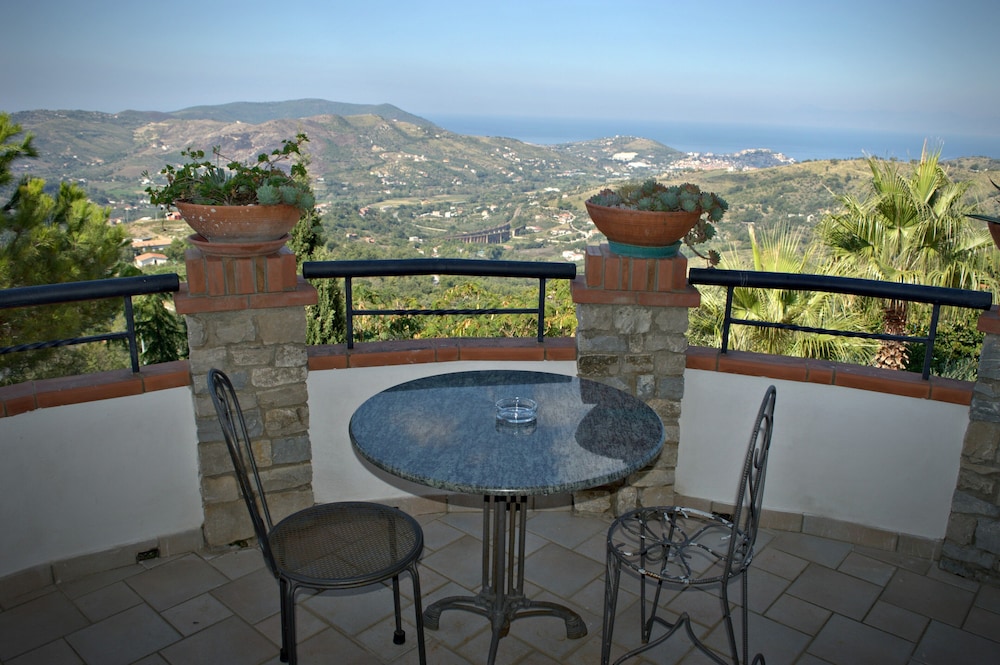 Il Falco Del Cilento