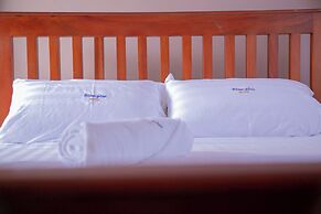 Bliss-plus Motel