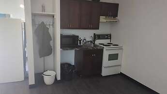641 Grill & Motel