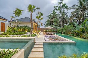 Villa The Kayu by GORO