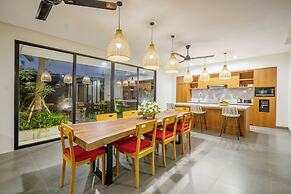 Villa The Kayu by GORO
