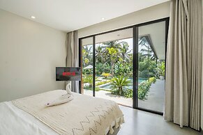 Villa The Kayu by GORO