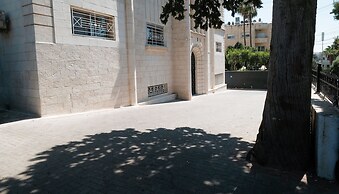 Dali House