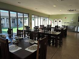 Makgadikgadi Lodge