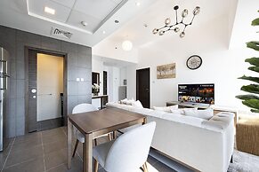 Stunning 1-bed in the Iconic Cayan Tower