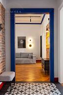 SquadGoals House by Fragola Apartments
