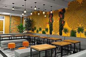 Tropica Inn Hotel