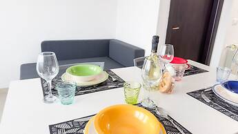 Esperia Apartment by Ca-sa Check