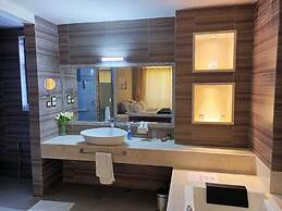 Luxury Oceanline Beachfront Apartments