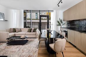 Smithe House