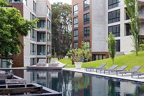 Oceana Suites Be House
