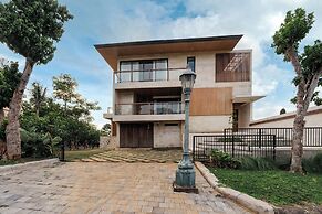 Villa Avocagolf Uluwatu by Nakula