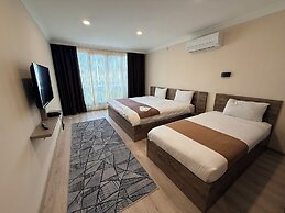 Rena Grand Residence & Suite