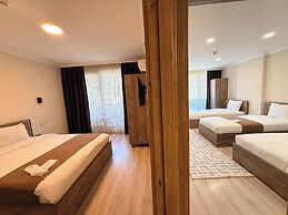 Rena Grand Residence & Suite