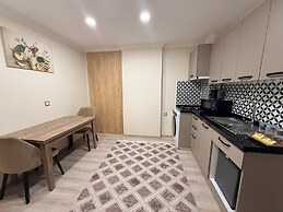Rena Grand Residence & Suite
