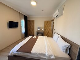 Rena Grand Residence & Suite