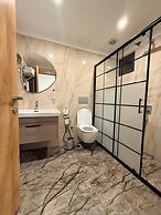 Rena Grand Residence & Suite